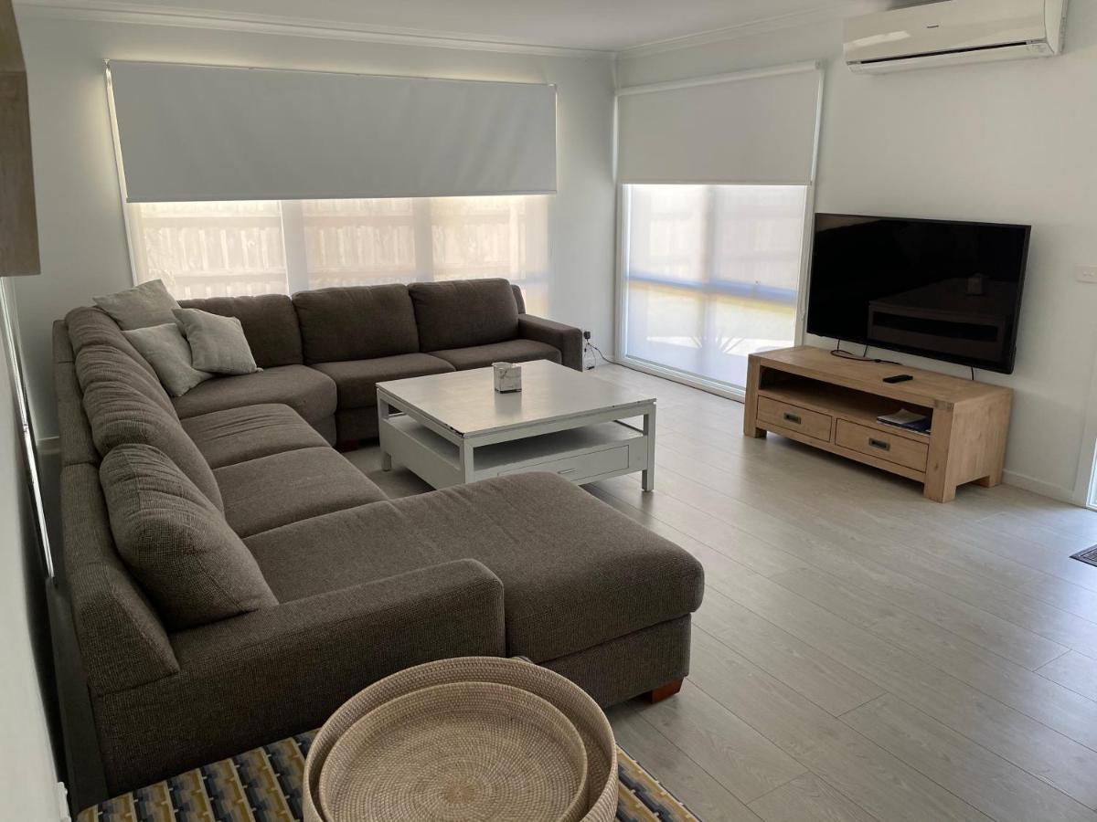 Beach House Getaway 2 Смитс-Бич Экстерьер фото