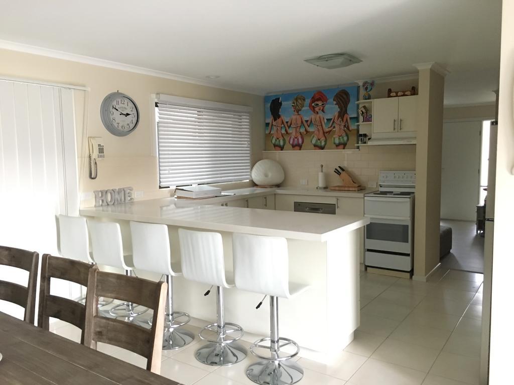 Beach House Getaway 2 Смитс-Бич Экстерьер фото
